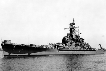戦艦サウス・ダコタ (1943年8月20日:ノーフォーク海軍工廠)